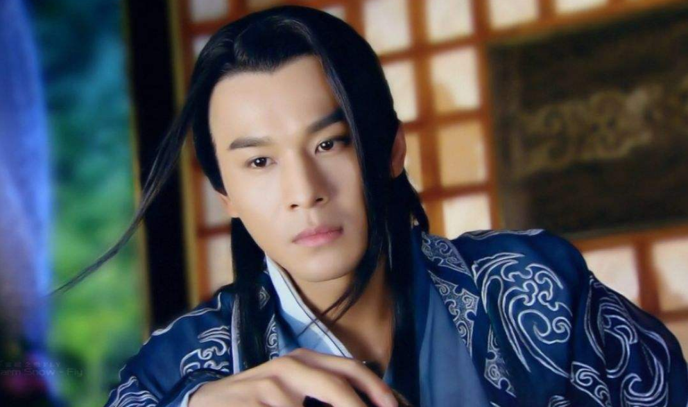 王丽坤|王丽坤把最好的青春都给了他，与他相恋8年却遗憾分手，如今他已结婚生子