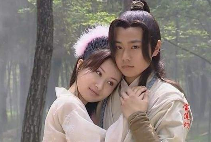 蓝盈莹|?“二郎神”双鬓斑白尽显老态，“哮天犬”却成不老男神，还获得影帝