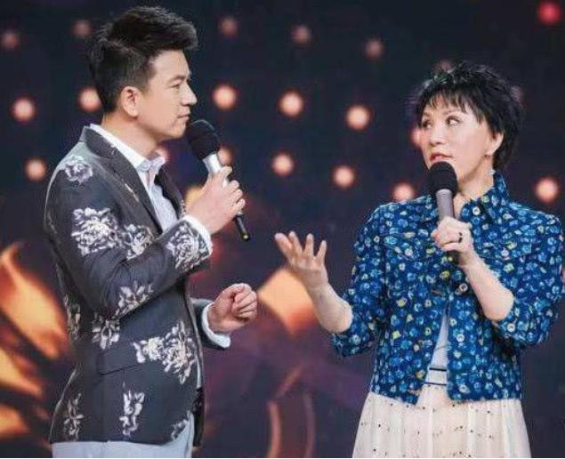 春晚▲她曾上过7次春晚，因为“耍大牌”被封杀，如今51岁无人问津