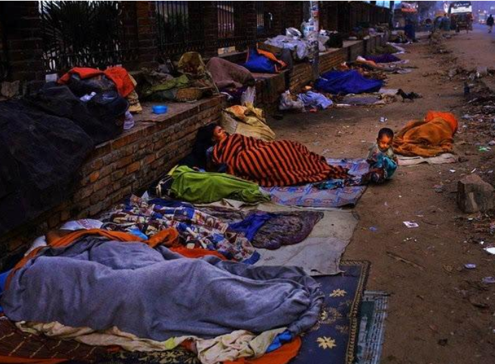 印度▲世界上最脏的国家有多脏？印度都望尘莫及，街头姑娘行为让人开眼界