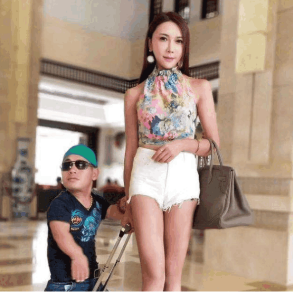 【潘金莲】她是“中国第一艳星”，演潘金莲入木三分，看她写真还得充钱开会员！