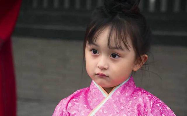 朱元璋|朱元璋让所有妃子殉葬,其3岁女儿的一句话,竟保住了母亲的命