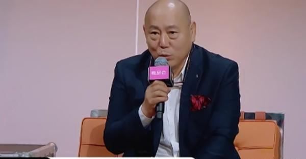 小彩旗|《演员请就位》“拔丝吻”粘度太高，口水肉眼可见，观众集体不适