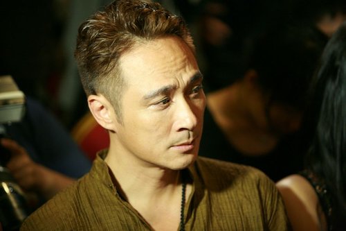 『影帝』她和影帝一见钟情，结婚19年10指不沾阳春水，50岁活得像20岁