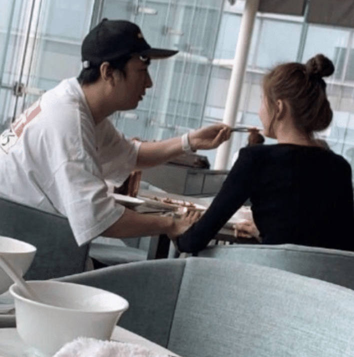[王思聪]铁打的王思聪，流水的女网红，这次带新女友买房，是要玩真的？