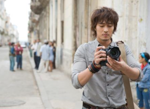 娱乐圈|娱乐圈又一老夫少妻诞生，男的是顶级天王，娇妻比他小了17岁