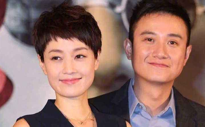 廖凡▲45岁影帝廖凡隐藏9年的爱妻，比他大5岁不算，还是我们的老熟人！