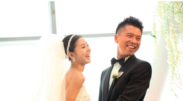 娱乐圈|28岁嫁入豪门，丈夫是娱乐圈当红小生，如今住6千万别墅却很低调