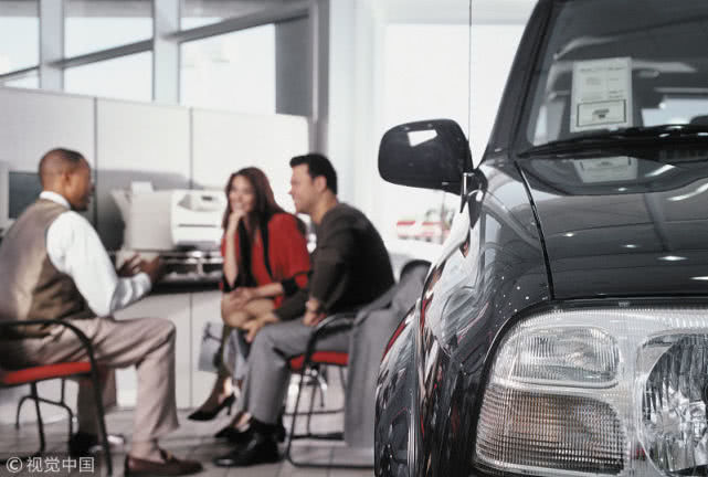 「4s店」去 4S 店买车怎么买裸车？谈总价还是裸车价更划算?