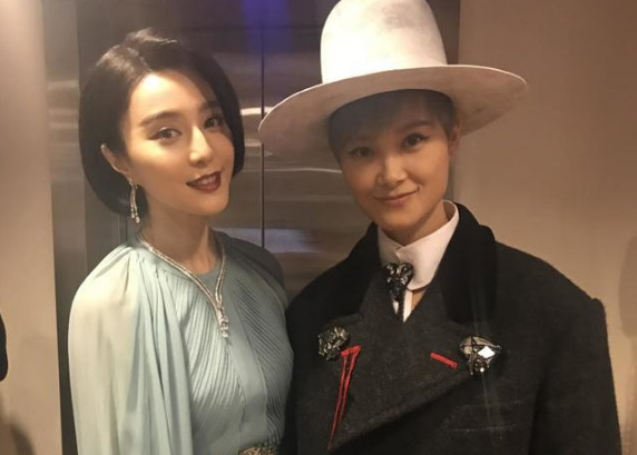 「娱乐圈」娱乐圈真正的五对闺蜜, 第五对更是豪气赠送5000万房产做礼物