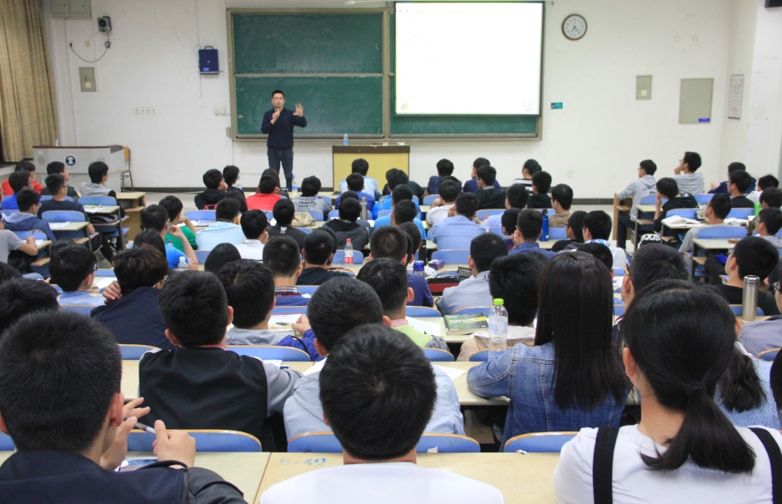大学|这4个大学专业未来发展会很不错，但有一定难度，挂科率高