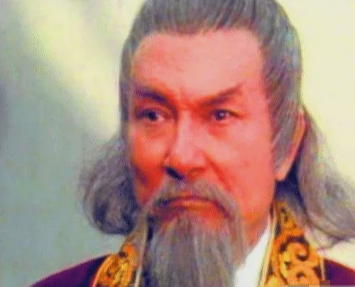 李小龙|李小龙唯一亲口承认打不过的人, 62岁时打倒李小龙, 向华强也服气