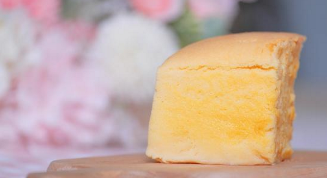 「芝士蛋糕」“芝士蛋糕”方法+配方，美味至炸出裂纹，口感清爽，不会忘记食物