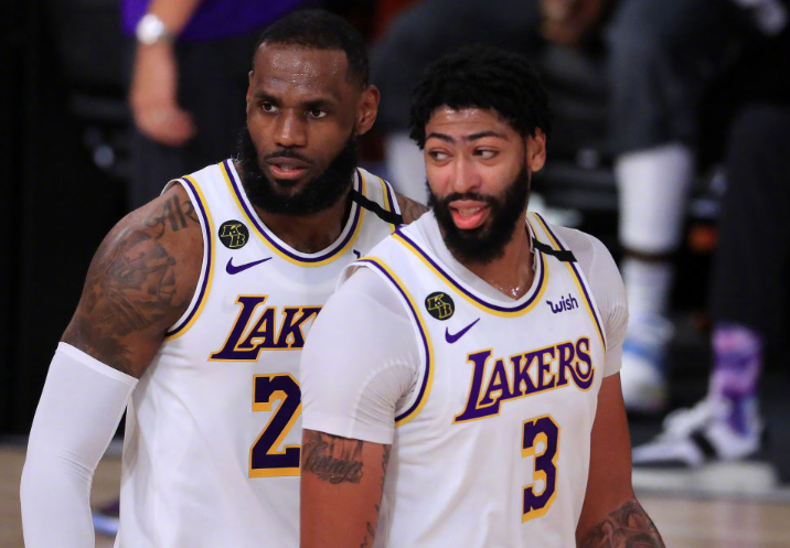 詹姆斯·哈登|29分钟仅8分，在场净输38分！西部第四耻辱惨败，唯独你可昂首离开