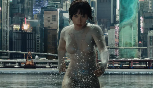 『郭德纲』“寡姐”拍戏有多烧钱？连贴身战衣都是特效，看到花絮照凌乱了