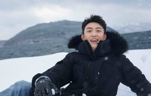 「王雨馨」黄景瑜新剧播出在即,前女友王雨馨告别,真相扑朔迷离