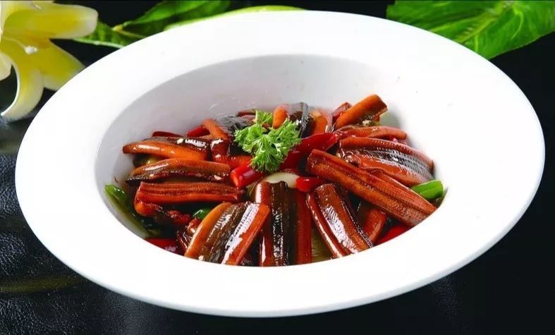 小龙虾▲马上扔掉家中的4种食物，含有大量寄生虫，还有人当成美食天天吃