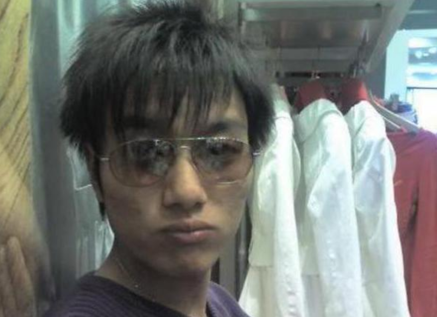 颜夕趣史|10年前,那个直呼“我爸是李刚”的李启铭,后来怎样了?