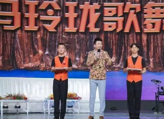 央视|火了就飘自认大牌，上过7次春晚但是放央视鸽子，沦落到街头卖艺没人买账