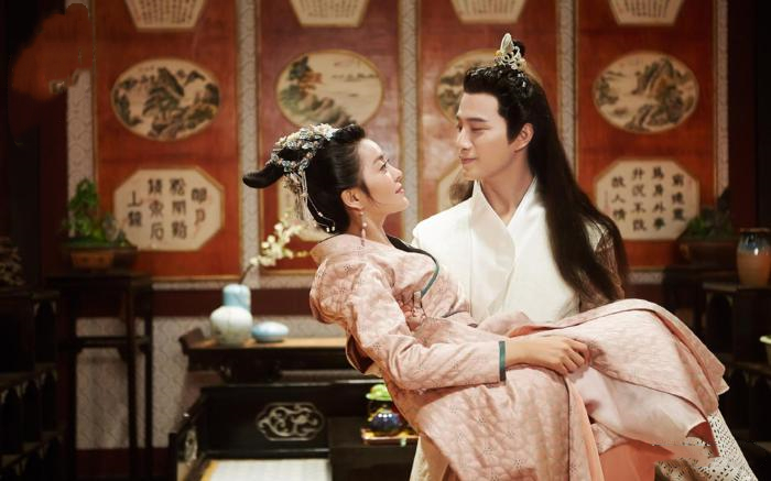 【】首播第一天就破亿播放的网剧，每一部都是经典，你至少看过一部