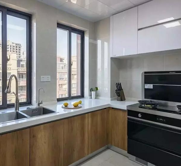 |厨房打死都别瞎装!小平米这样布局,让做饭不再手忙脚乱