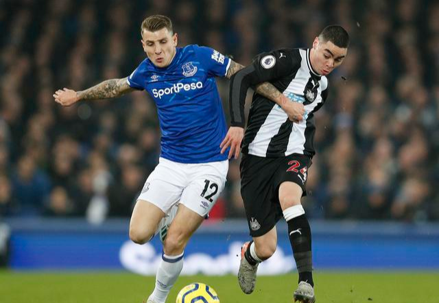 巴塞罗那@人物|在巴萨郁郁不得志的替补三人组为何在英超埃弗顿发光发热？