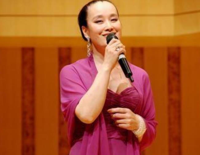 央视春晚|她当年在央视春晚一唱成名, 红极一时, 后来却病死她乡,享年56岁