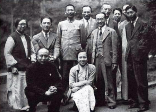 王亚樵@王亚樵成立斧头帮后干的第一票,一战成名,整个上海滩都噤若寒蝉