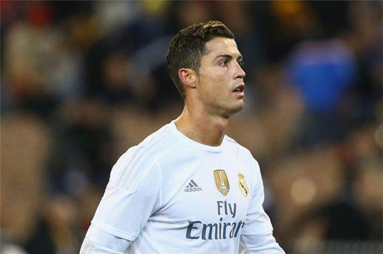 C罗|球坛王者C罗，他是足球场上的神话，也是无数人的榜样