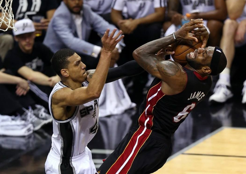 丹尼·格林|场均8分，命中率不足3成，在场净胜45分！兄弟，老詹这一次很需要你