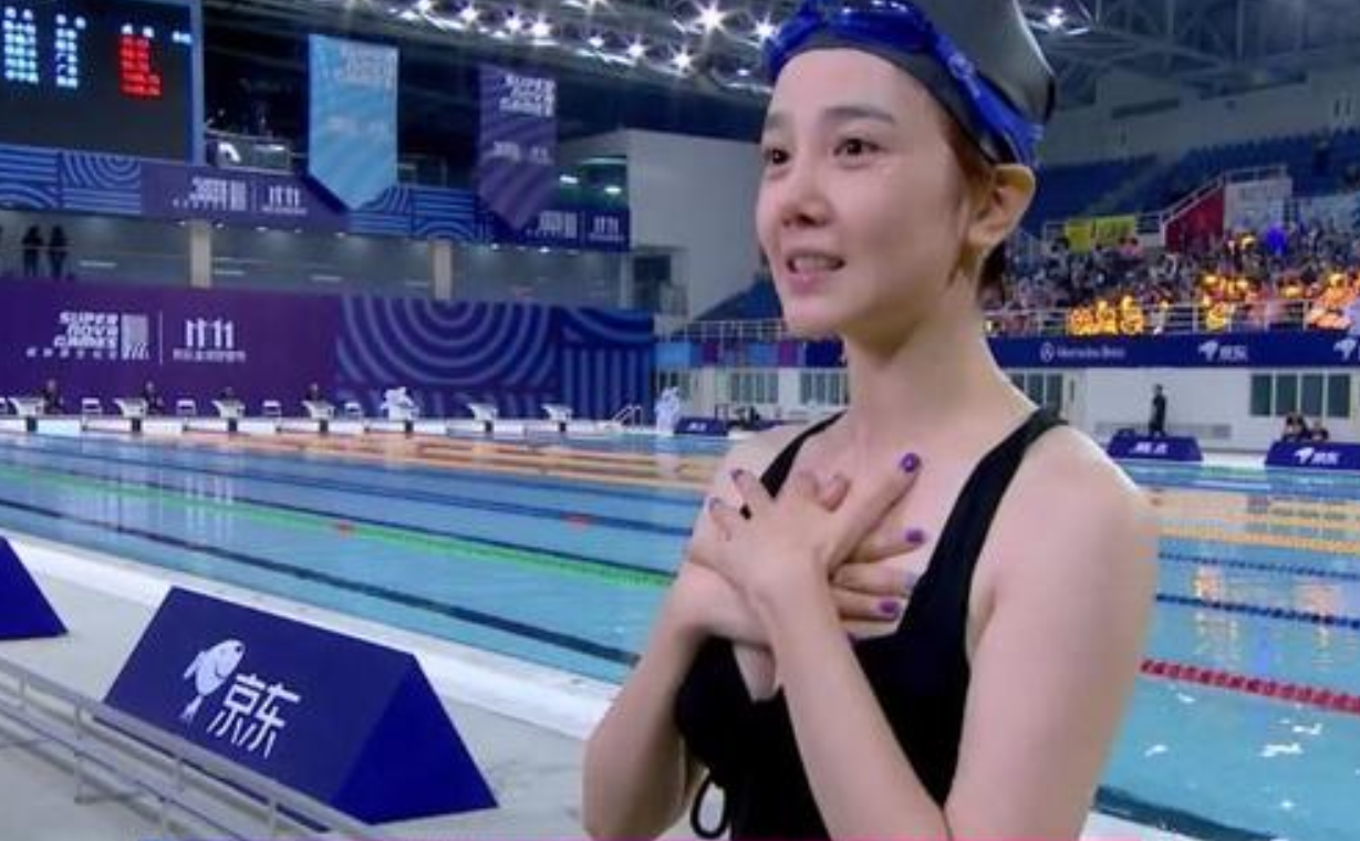 #陈小纭#有种“发育过猛”叫陈小纭，退出泳坛晋升明星，旧照曝出谁扛得住？