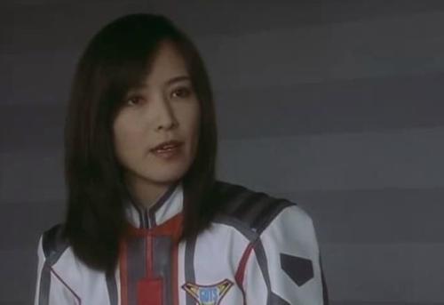 高树澪|迪迦奥特曼的女主演为了凑手术费，竟在餐厅里扫厕所