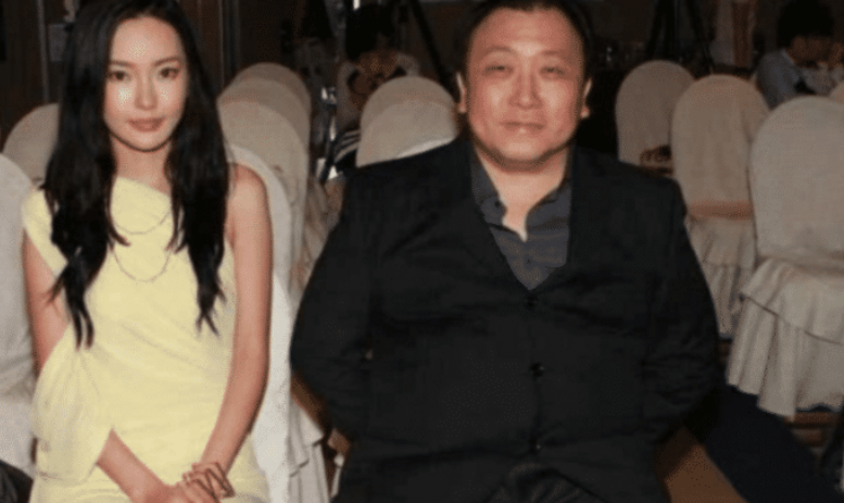 「邱淑贞」被发掘时才读大二，3部电影狂捞26亿，超越邱淑贞成“最美晶女郎”!