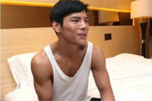 明星|五个有着“黑帮背景”的明星，都惹不起，曾志伟因嘲笑第4位结果被打