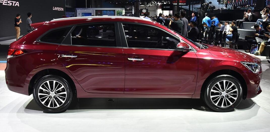 #丰田卡罗拉#现代要崛起了！全新跨界旅行车来了，油耗5.3L，跌至6.59W等啥卡罗拉