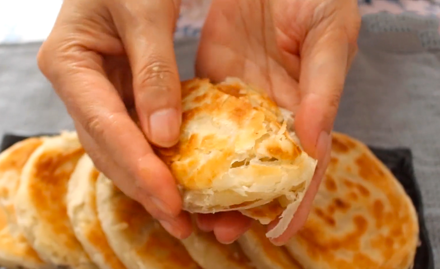 糖酥饼|面点师不肯说的糖酥饼做法，咬一口“酥”的掉渣！10分钟教给你