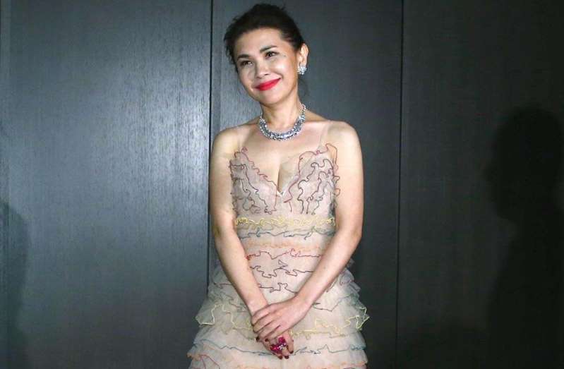 张清芳▲乐坛“东方不败”张清芳结束15年豪门婚姻,郭台铭曾曝其“最大财富”