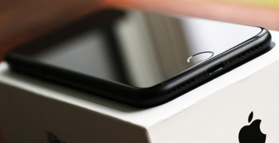 「苹果」苹果发力中端市场，从6188跌到2999，128GB+iOS13！