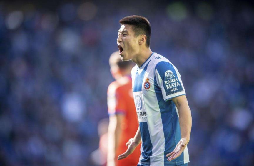 「武磊」齐达内接连称赞,国足的门面,立足英超完全没问题