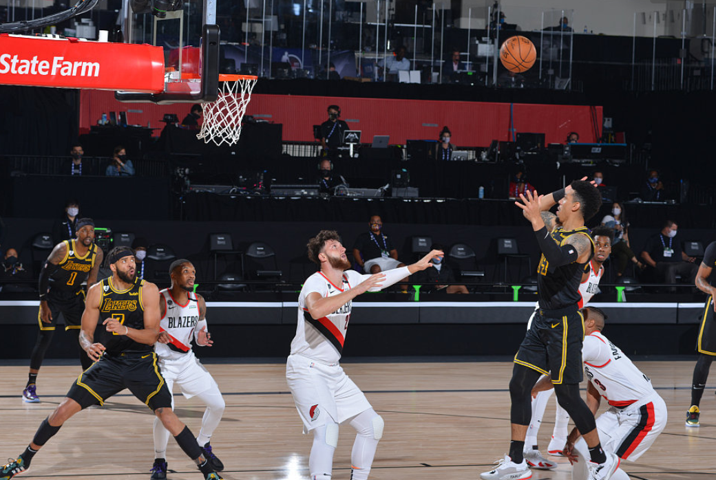 丹尼·格林|场均8分，命中率不足3成，在场净胜45分！兄弟，老詹这一次很需要你