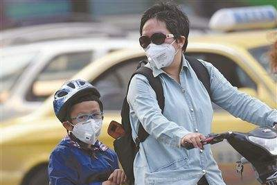 『冠状病毒』冠状病毒能在空气中存活多久，阳光能杀死病毒吗，专家解答来了