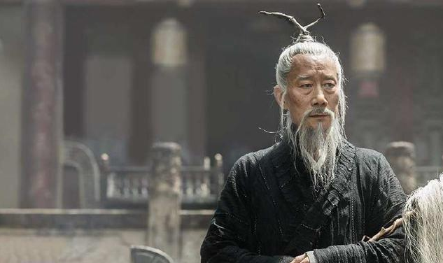 陈抟|相士给一人家算命,刚一进门扭头就走:不算了,这一家都不是凡人