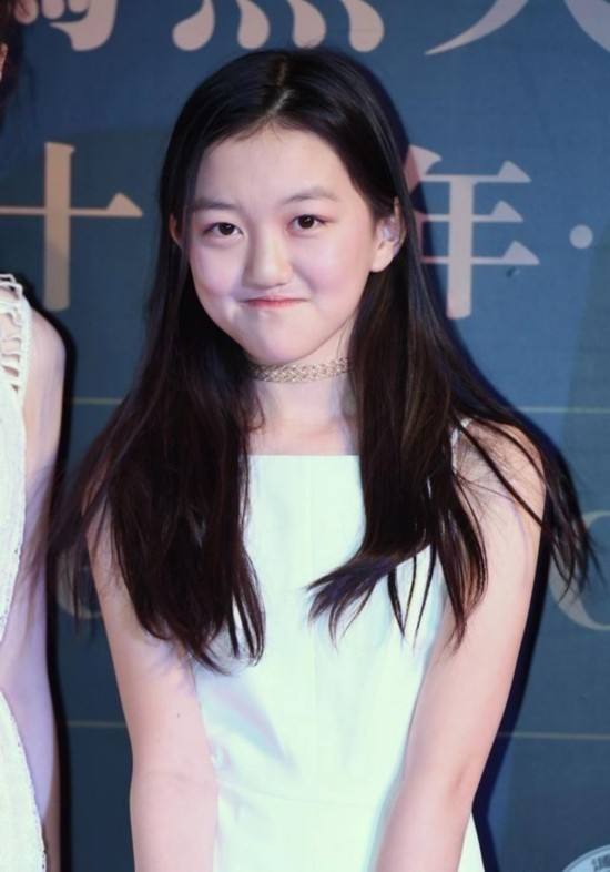 王菲|十五年前得不到王菲，十五年后就撩她的女儿，网友：通“吃”两代人！