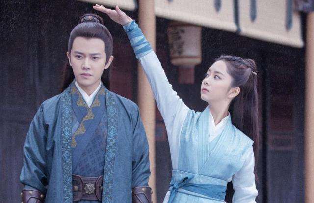 谭松韵|以家人之名：网友吐槽谭松韵老，应该让赵今麦来演李尖尖，你怎么看