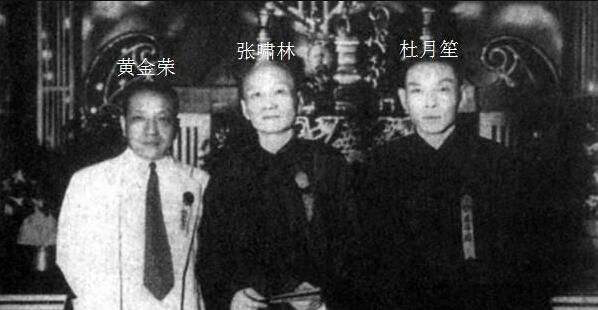 杜月笙|杜月笙：从混混做到上海滩手眼通天的人物，去世后毛主席曾用六字评价他