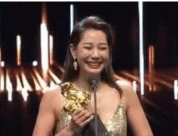 「金马奖」金马奖最尴尬获奖感言，让在场所有人“无语”，网友：难怪你不红！