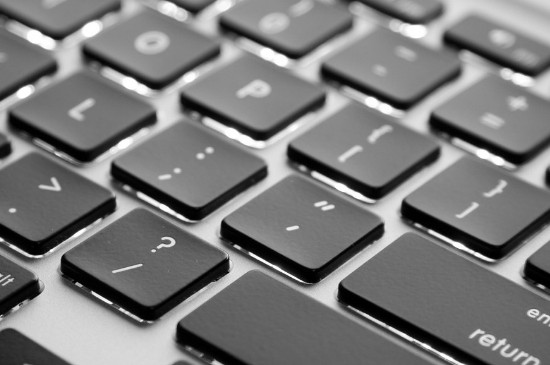 「人才市场」这些计算机专业未来前景很不错，就业路子野，高三学子可以考虑