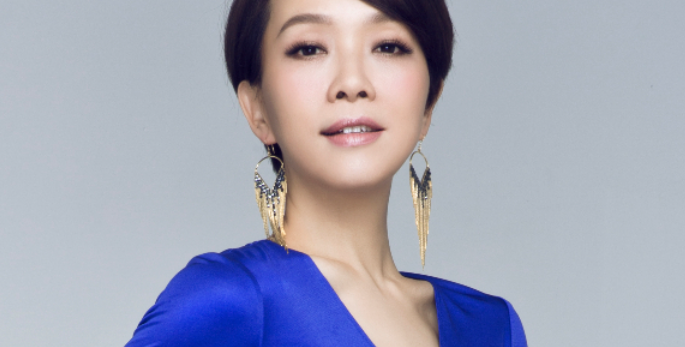 国籍|当红时远嫁日本富豪改国籍，落魄后又跑回中国捞金，如今不修边幅像大妈