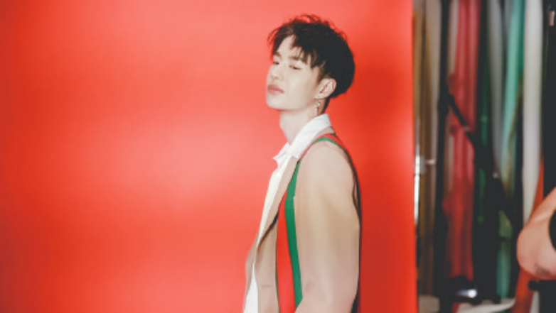 王一博|乐华娱乐凉了？旗下多名艺人慰问韩国军队，王一博被扒做辱华动作