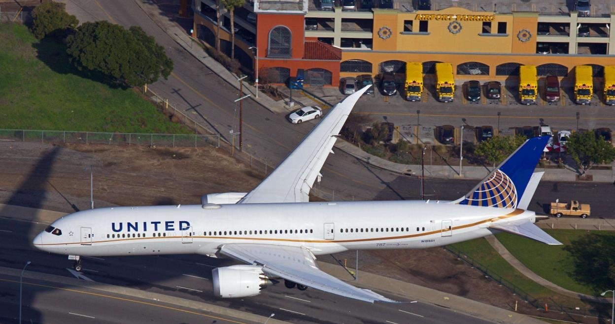 波音CEO后悔拒绝中方索赔，离开时留下2句忠告，网友：自作自受！